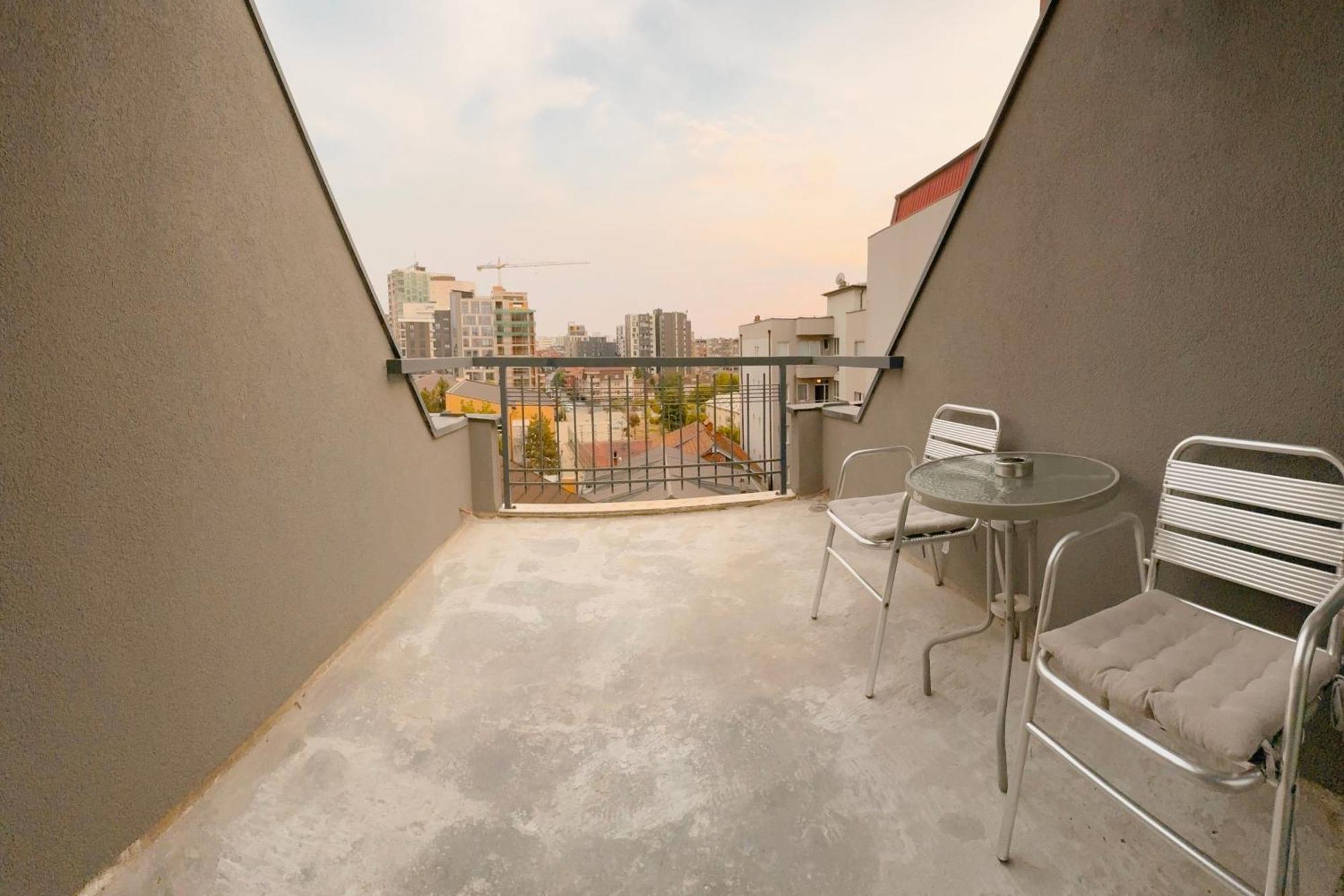פרישטינה Siera'S Apartment מראה חיצוני תמונה